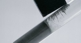 Hỗn hợp sắt và bột lưu huỳnh là từ tính