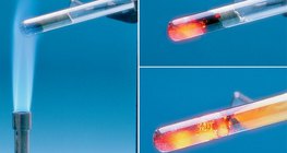 Phản ứng của bột sắt và lưu huỳnh