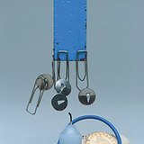 Sắt, niken và coban có khả năng tương tác với từ trường - 1