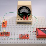 Bóng đèn nối với mạch nối tiếp