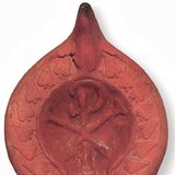 Christogram trên một ngọn nến