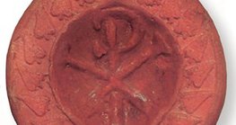 Christogram trên một ngọn nến