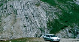 Gấp các lớp đá