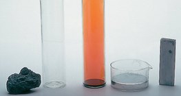 Than chì, oxy, brom, thủy ngân và sắt