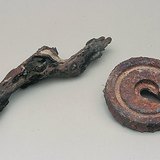 Gỗ mục nát và sắt gỉ