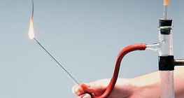 Thí nghiệm là một quá trình quan trọng trong hóa học