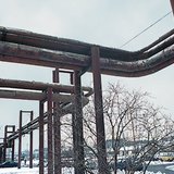 Một đường cong trong một đường ống được sử dụng để loại bỏ sự giãn nở nhiệt