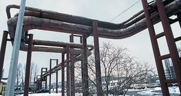 Một đường cong trong một đường ống được sử dụng để loại bỏ sự giãn nở nhiệt