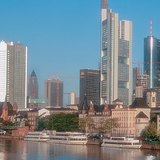 Tòa nhà chọc trời ở trung tâm thành phố Frankfurt