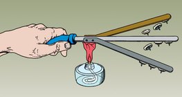 Thể hiện tính dẫn nhiệt bằng đồng, nhôm và sắt