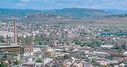 Làng Pit phát triển thành một thị trấn