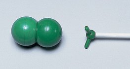 Mô hình lấp đầy không gian và thanh của phân tử clo