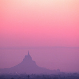 Lâu đài Monteagudo vào lúc hoàng hôn