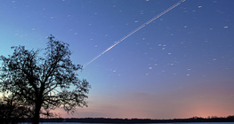 Đường dẫn của Trạm vũ trụ quốc tế và tàu con thoi Endeavour