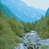 Thung lũng sông ở cao nguyên Karst