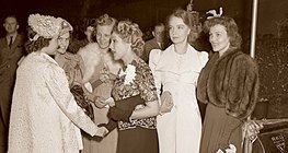 Thời trang nữ (1930)