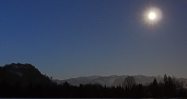 Karawanks dưới ánh trăng