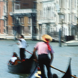 Gondolas ở Venice