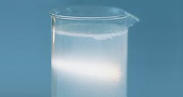 Hiệu ứng Tyndall được thể hiện bằng dung dịch tinh bột