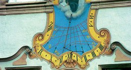 Đồng hồ mặt trời