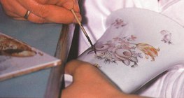 Làm sứ Hollóháza