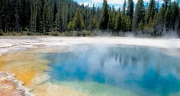 Suối nước nóng ở Công viên quốc gia Yellowstone