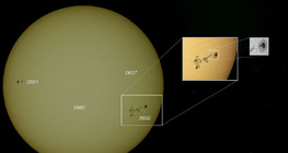 Bề mặt mặt trời lốm đốm các vết đen