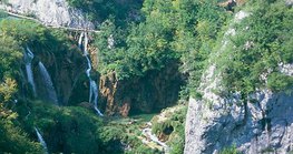 Thác nước của Plitvice Lakes , Croatia