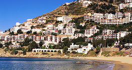 Hẻm núi, một bãi biển ở Costa Brava