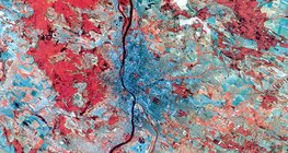 Một hình ảnh màu sai của Budapest, Hungary