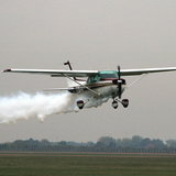 Máy bay cất cánh