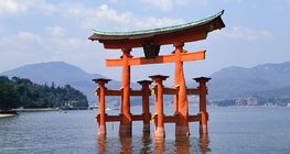 Torii của đền Itsukushima