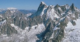 Dãy Alps là một hệ thống dãy núi