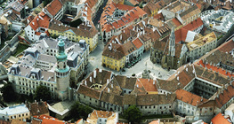 Sopron, trung tâm thị trấn với Tháp Lửa