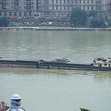 Tàu đế bằng trên sông Danube