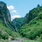 Thung lũng hình chữ V