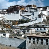 Cung điện Potala, nơi ở của Dalai Lama ở Lhasa
