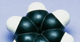 Mô hình lấp đầy không gian của một phân tử benzen