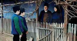 Kỷ niệm đêm giao thừa ở một ngôi làng Transylvanian