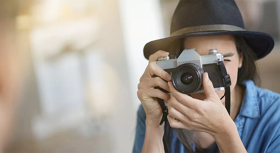 Làm sao để sử dụng máy ảnh?