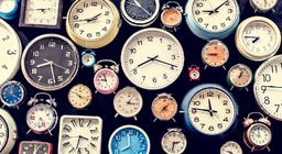 Thời gian trôi qua nhanh